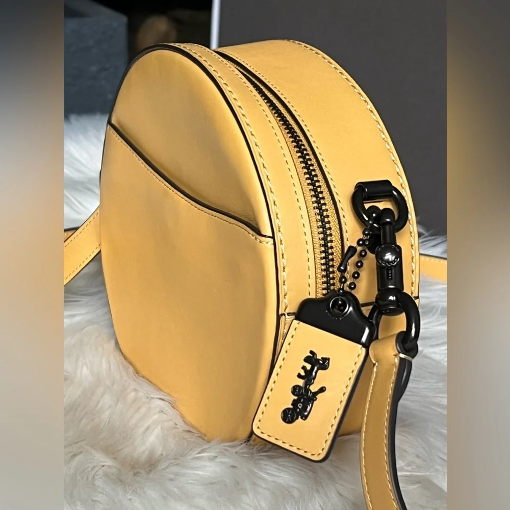 35844 - Coach Canteen Crossbody - Picture 4 of 12